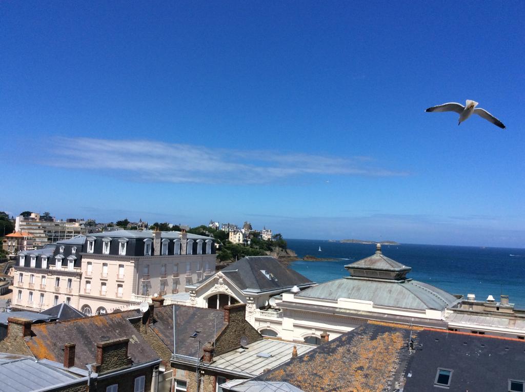 Les Studios Vue Mer Le Matlo Dinard Exteriör bild