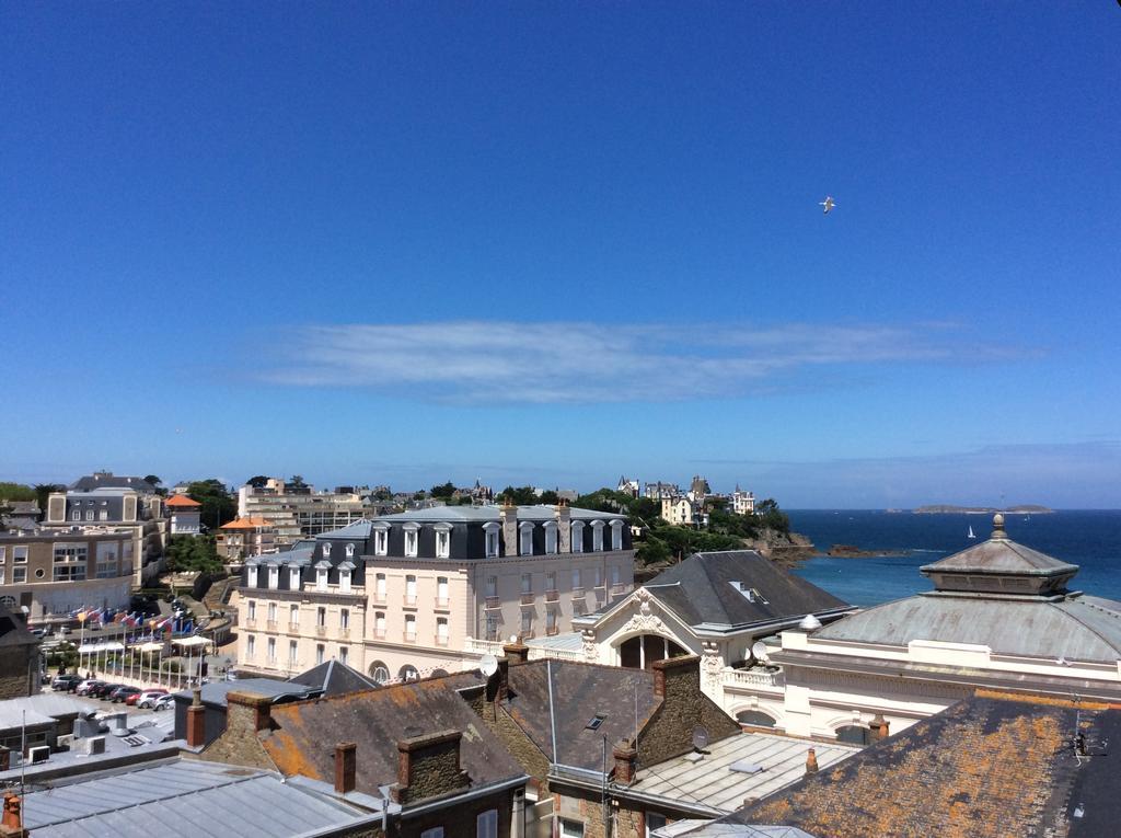 Les Studios Vue Mer Le Matlo Dinard Exteriör bild