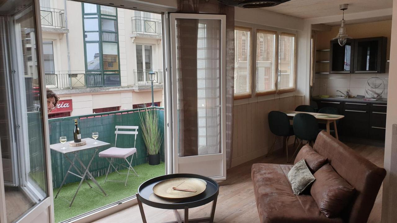 Les Studios Vue Mer Le Matlo Dinard Exteriör bild